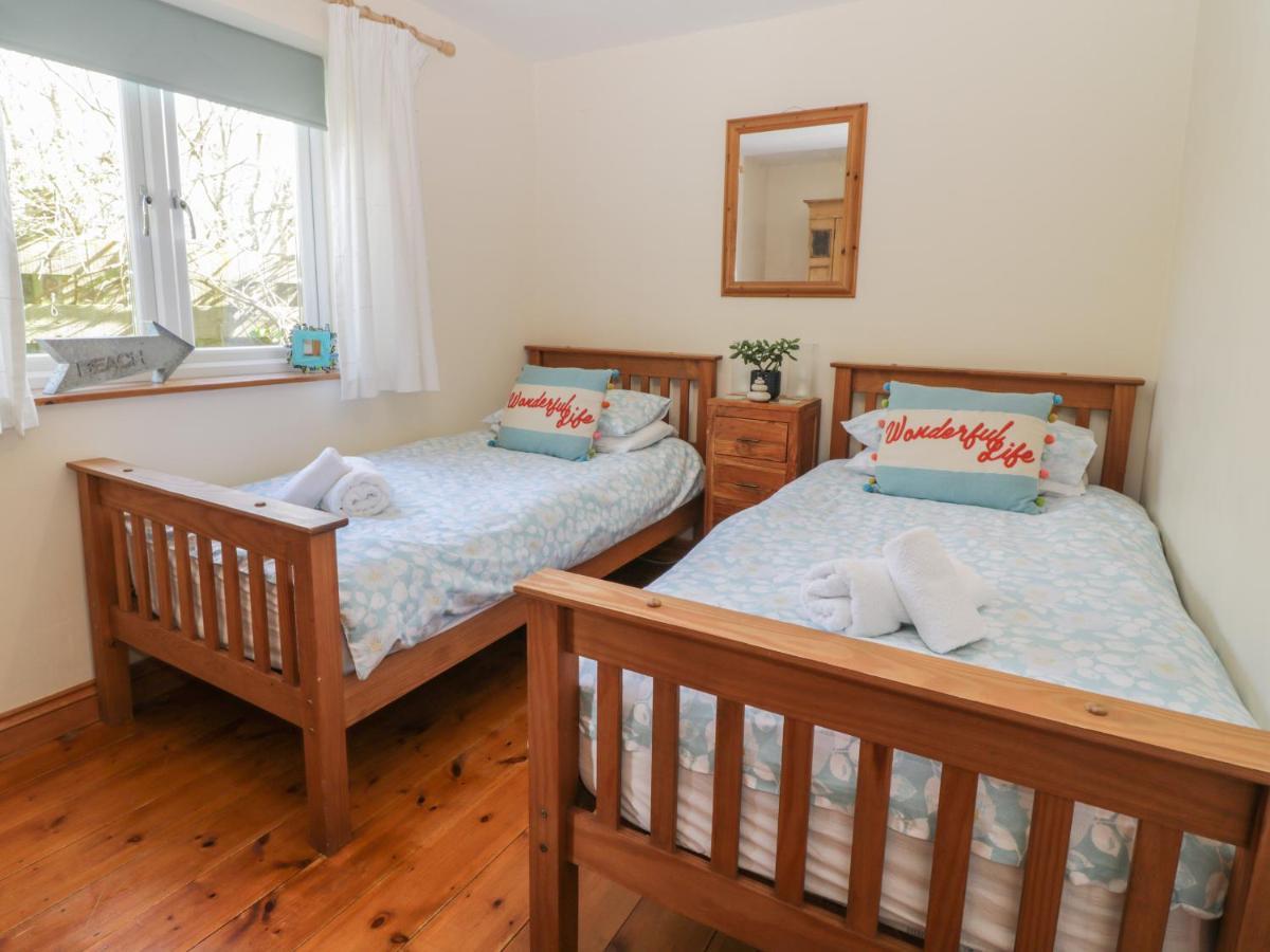 Honeysuckle Cottage 赫尔斯顿 外观 照片