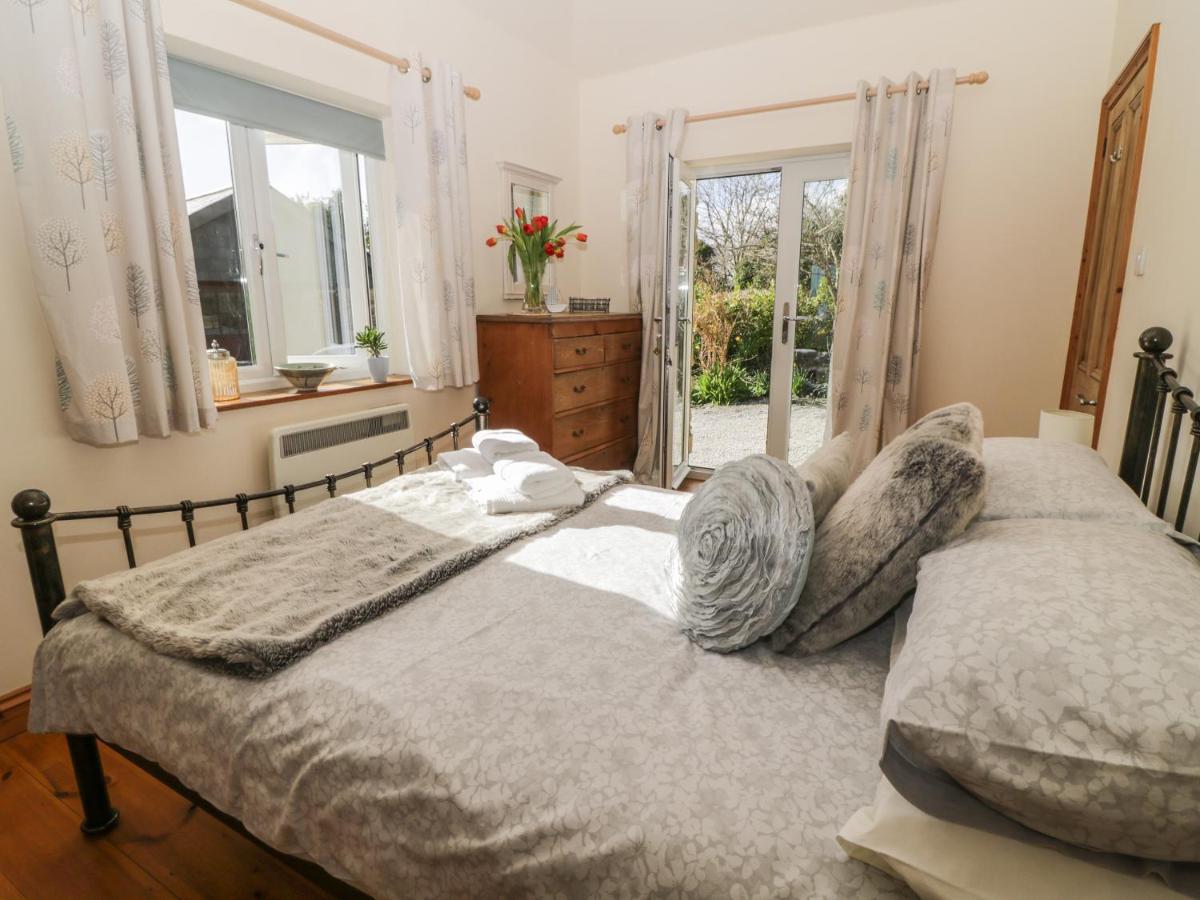 Honeysuckle Cottage 赫尔斯顿 外观 照片